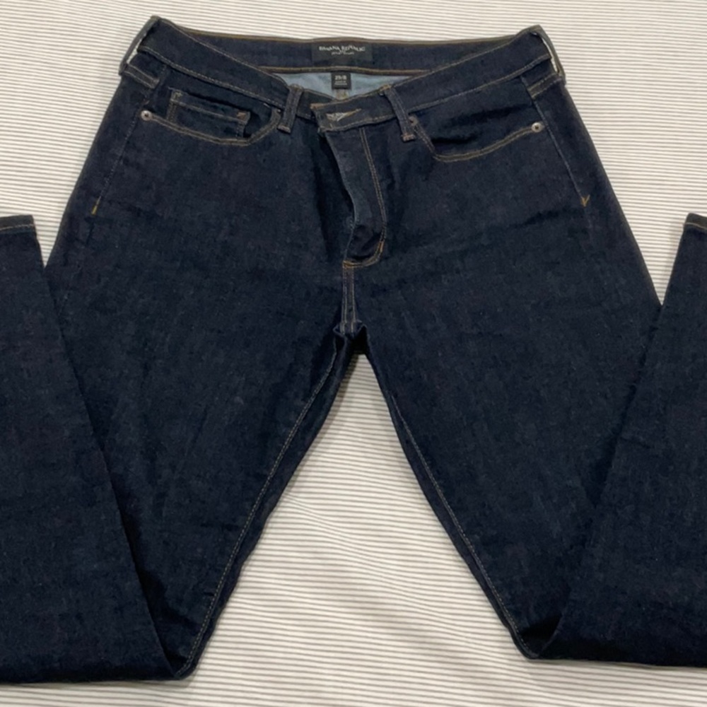 Banana Republic Factory Dark wash skinny jean